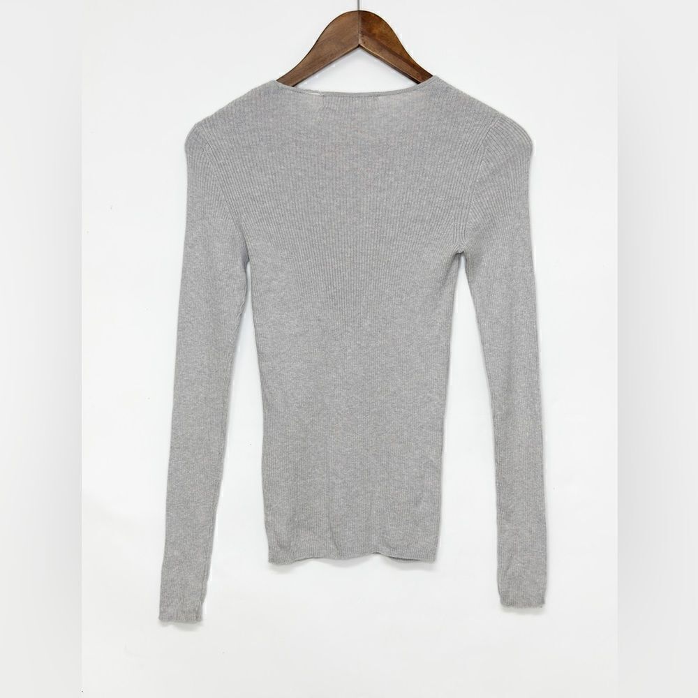 Mott & Bow Long Sleeve Ribbed Sweater Gray Anthropologie Size Extra Small - Picture 2 of 5